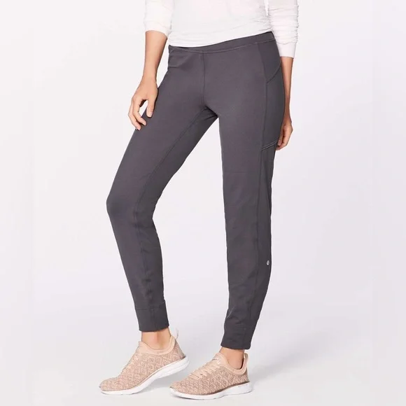 LULULEMON Run On Jogger Pant Grey size 6 - Picture 1 of 5